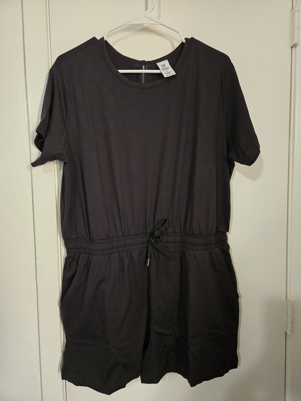 Everyday Short-Sleeve Drawstring Romper in Black